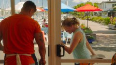 extant_MyLifeIsMurder_2x02-OceansApart_00001