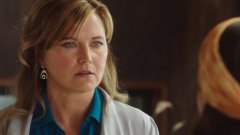 extant_MyLifeIsMurder_2x02-OceansApart_00120