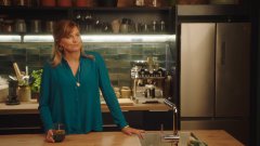extant_MyLifeIsMurder_2x02-OceansApart_00137