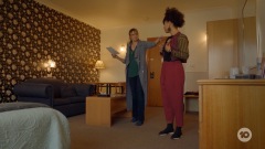 extant_MyLifeIsMurder_1x02-TheLockedRoom_0038