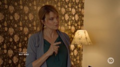 extant_MyLifeIsMurder_1x02-TheLockedRoom_0042