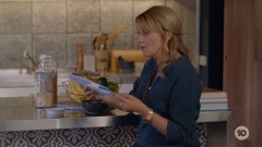 extant_MyLifeIsMurder_1x02-TheLockedRoom_0071