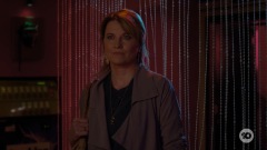 extant_MyLifeIsMurder_1x02-TheLockedRoom_0079
