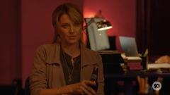 extant_MyLifeIsMurder_1x02-TheLockedRoom_0093