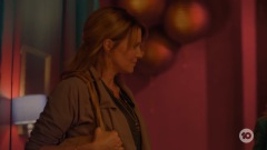extant_MyLifeIsMurder_1x02-TheLockedRoom_0094