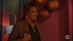 extant_MyLifeIsMurder_1x02-TheLockedRoom_0097