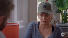 extant_MyLifeIsMurder_1x02-TheLockedRoom_0102