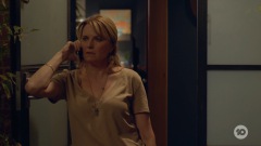 extant_MyLifeIsMurder_1x02-TheLockedRoom_0131