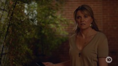 extant_MyLifeIsMurder_1x02-TheLockedRoom_0141