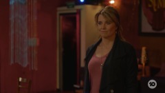 extant_MyLifeIsMurder_1x02-TheLockedRoom_0182