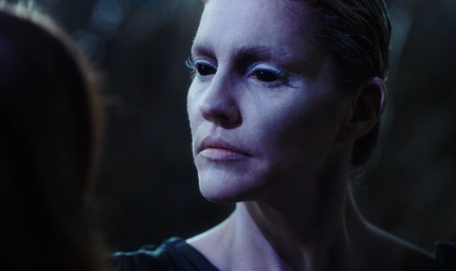 Tricia Helfer In Van Helsing 4.07 Metamorphosis